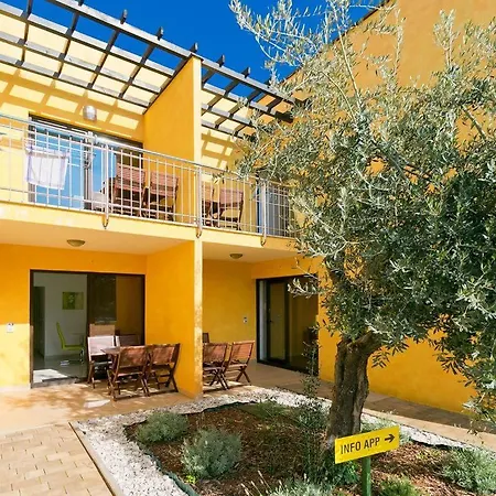 Villa Alpa Umag Exterior photo